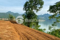 Siêu phẩm lòng hồ hòa bình, dt 23.000m2 có 800m thổ cư, giá hơn 10 tỷ