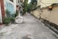 Hiếm nam đuống mảnh đất vàng mặt tiền rộng ô tô vào nhà ngõ thông nhỉnh 4 tỷ.