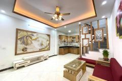 Bán nhà giá rẻ phố ngọc lâm, quận long biên tiện kinh doanh an sinh đỉnh 54m2 nhỉnh 2tỷ