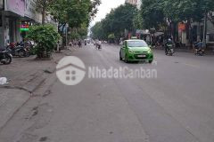 Phân lô cao cấp ô tô chạy vòng quanh một nhà ra phố cực chất