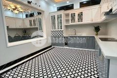 Lung linh ô tô đỗ cổng khương trung lô góc thang máy 7.6 tỷ.