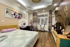 Phân lô, oto tránh, kinh doanh bất chấp, ở ngay lạc long quân, dt 85m, chỉ 10 tỷ hơn.