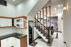 Trung tâm cầu giấy ô tô đỗ cửa ngõ nông