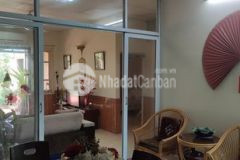  hot nhà lô góc phố lạc long quân dt56mx3t mt5.5m chỉ 4.4 tỷ.