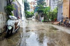 Bát khối bán 35m2 đất thổ cư ô tô tránh vào nhà long biên