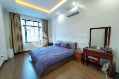 Bán nhà lạc long quân, tây hồ, 40m2 x 5 tầng x 4 tỷ, ô tô đỗ cửa, 0974428436