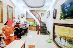 Nhà đẹp ở ngay, bạch mai, trung tâm hai bà trưng, 30m2, 3.05 tỷ, lh 0942623523