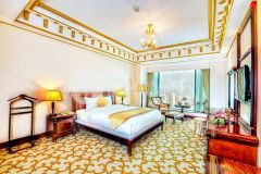 Cho thuê tòa khách sạn 3 sao khu phố duy tân.dt 610 m2.giá 40000 usd