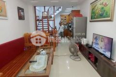 Bán nhà đường trương định, ngõ 3 gác, mới đẹp, 39m2 x 4 tầng, chỉ 2 tỷ 95.