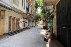 Bán nhà cầu giấy, vị trí đắc địa, gần phố, mt rộng, ở kinh doanh đều đẹp, 40m nhỉnh 4 tỷ