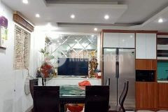 Bán nhà số 6 ngã tư sở 42m2 x 6 tầng x mt 5m....chỉ 4.4 tỷ thương lượng tốt.... tt ngã tư