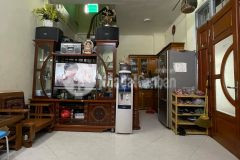 Bán nhà ngõ 71 nguyễn lương băng, cách phố 40m, lô góc, dt 28m, 5 tầng3.3 tỷ