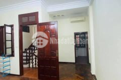 Bán gấp nhà phố trần khát chân 4 tầng, mt 4m, trung tâm quận hai bà trưng chỉ nhỉnh 2 tỷ.