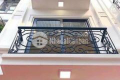 Bán nhà xây mới rất gần trường cđ fpt,thiết kế cực đẹp,gía chỉ hơn 3tỷ