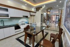 Siêu phẩm nguyễn trãi ngõ ô tô tránh kinh doanhgara ô tôgiá 7.9 tỷ.