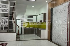 Bán nhà phố thượng thanh, mới kính coong, gần phố, ô tô 35m2 chỉ hơn 2 tỷ.