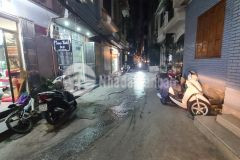 Hơn 2 tỷ có nhà tôn đức thắng 25m 5 tầng vừa ở vừa kinh doanh, oto 7 chỗ qua cửa