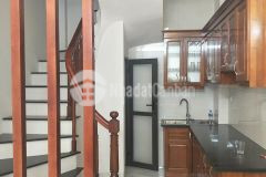 Bán nhà phố ô cách nhà mới đét cực đẹp ở ngay ô tô đỗ ven hồ 30m2 nhỉnh 2 tỷ