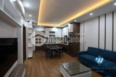 Bán nhà phố hoa lâm ngõ rộng ô tô 4 chỗ đỗ cổng đẹp thoáng sáng phân khúc siêu hiếm nhỉnh 2 t