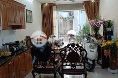 Bán nhà 40m2nhà đẹpchủ cần bán giá hơn 2tỷ cầu diễn