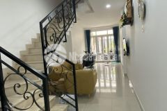 Hiếm có khó tìm xe hơi đổ cổng hoàng hoa thám 4 tầng chỉ 6.5 tỷ