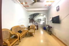 Bán nhà tôn đức thắng 30m2 5t 2.5 tỷ. 20m ô tô. sh quay đầu. nội thất xịn