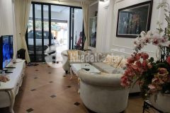 Nhà đẹp cầu giấy ô tô thang máy dt75m2 6t mt4m giá chào 12.45 tỷ