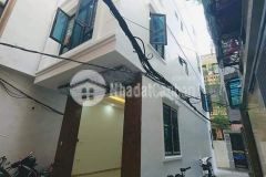 Bán nhà mới xây vũ phạm hàm, 50m 5 tầng, lô góc, gần phố. chỉ 5.7 tỷ.