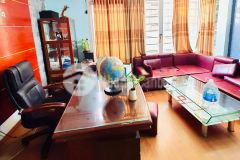 Nhà đẹp đường láng quận đống đa ô tô đỗ, lô góc, 42m2 5.8 tỷ 130tr1m2