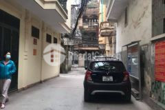 Chỉ 50m ra mặt phố vĩnh hưng ngõ ba gác tránh ở luôn vị trí quá đẹp.