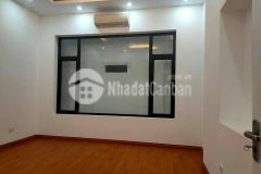 Đường láng, 6 ngủ cho thuê 20trtháng, giá 4 tỷ