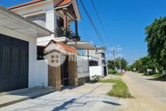 Bán đất mặt tiền khúc thừa dụ tặng nhà c4 còn mới