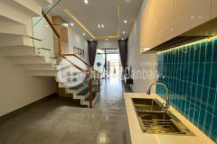 Nhà mặt tiền a tranh thiết kế hiện đại full nội thất thích hợp ở cho các cặp vợ chồng