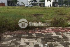 Vợ chồng tôi cần bán mảnh đất ở phú chánh gần visp2 đẹp giá rẻ