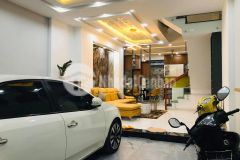 Bán nhà tại vũ tông phan nhà lô góc diện tích lớn 35m2 mặt tiền 4m ô tô vào được nhà.