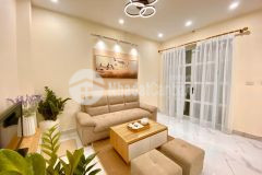 Bán nhà phố chùa láng, đẹp như khách sạn, ngõ thông tứ tung, nội thất xịn, chỉ với 3.8 tỷ.