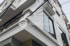 Bán nhà trung kính 47,5m2x 5 tầng, lô góc, ngõ thông rộng, full nội thất giá 5,68 tỷ