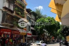 Nhà mặt phố trịnh hoài đức, 5 tầng, mặt tiền 12m, quá đẹp, kd sầm uất, 33 tỷ, 0703451750.