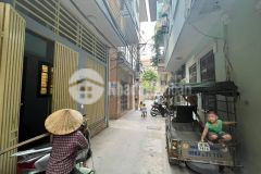 Bán nhà phương mai 35m2. mt 4m. lô góc phân lô oto đỗ 4.25 tỷ.