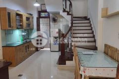 Bán gấp nhà lô góc ngõ trích sài 41m 5 tầng 3.8 tỷ