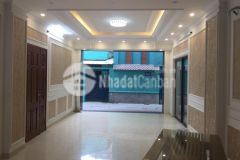 Nhà 7 tầng xây mới, thiết kế hiện đại, thông sàn, thang máy sịn sò, lô góc 3 mặt thoáng cực thoáng.