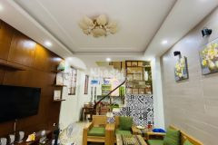 Siêu phẩm khương trung, lô góc, ô tô đỗ cửa, chủ tặng nội thất