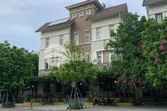 Biệt thự độc nhất vô nhị trung tâm cầu giấy 260m2 x 4 tầng mặt tiền siêu to khổng lồ