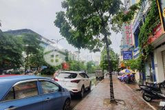 Bán nhà mặt phố gần phạm văn đồng, dt 95m. mt 5.5m. giá 11.2 tỷ.