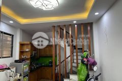 Bán nhà đê la thành 25m2 5 tầng 2.15 tỷ. 3 bước ra phố. ba gác đỗ