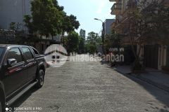 Cần bán nhà mặt đường đào nhuận, mặt tiền cực rộng