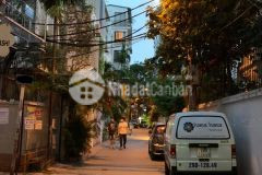 Bán nhà đào tấn, lô góc, 5 tầng, mặt tiền 5.6m, kinh doanh đủ loại hình 14.8 tỷ, 0703451750.