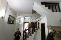 Nhà chủ tự xây bề thế nhà hai thoáng sổ phân lô nở hậu lh0981901069.