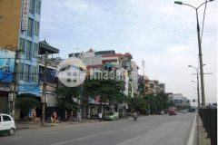 Cho thuê nhà mặt đường giải phóng, gần linh đàm, dt 308m x 2 tầng, mt 8m, thông sàn, 0818011234