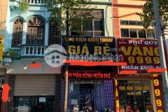 Bán gấp nhà mặt pố nguyễn trãi,55m x 5tầng giá 8.5 tỷ,vỉa è đá bóng,kd đa dạng